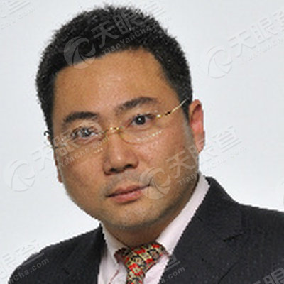 天眼查为你找到716位同名老板