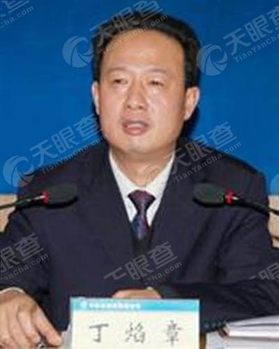 葛洲坝水电工程学院政治面貌:中共党员简介:丁焰章,男,1964年1月出生
